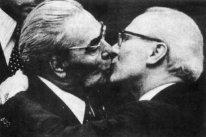 breznev-honecker